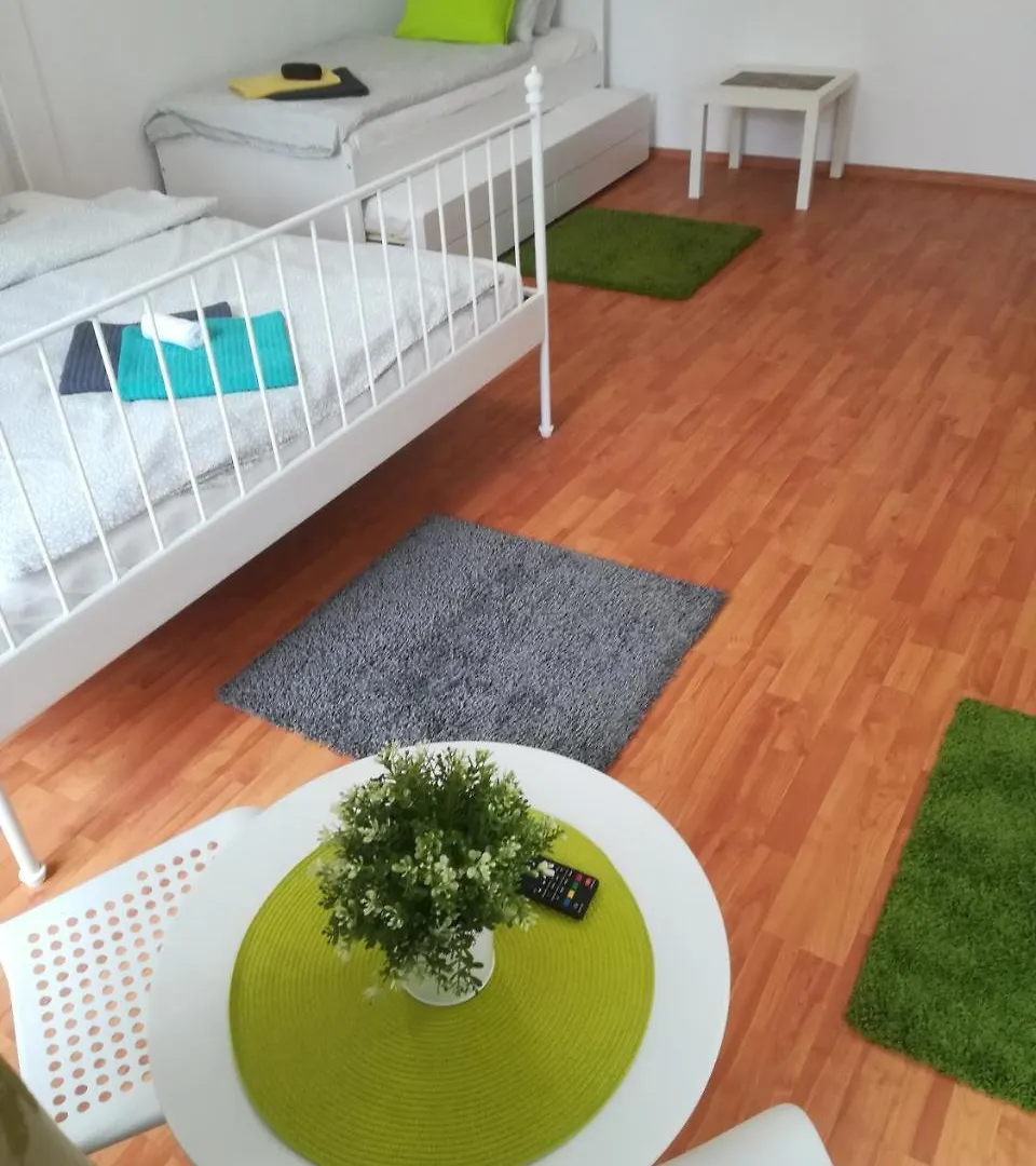 Sofia Peak Apartment 0*,